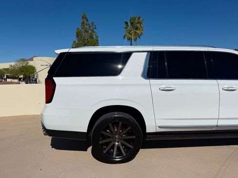Used 2021 GMC Yukon XL Denali image 26