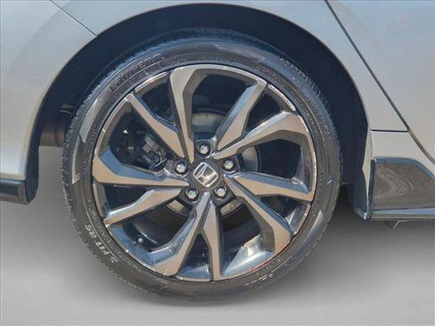 Used 2019 Honda Civic Sport image 19