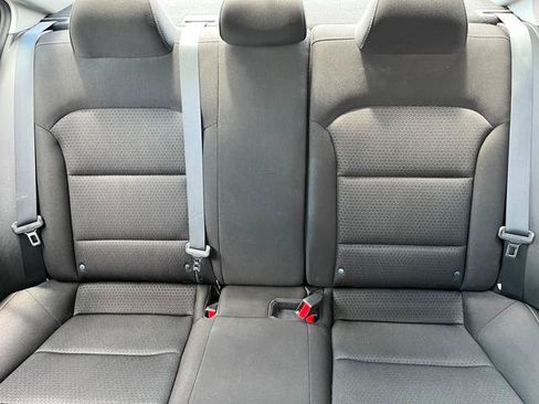 Used 2017 Hyundai Elantra Value Edition w/ Cargo Package FWD image 22