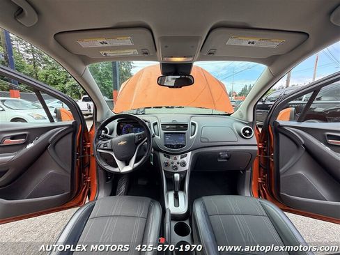 Used 2015 Chevrolet Trax LT w/ LT Plus Package FWD image 8