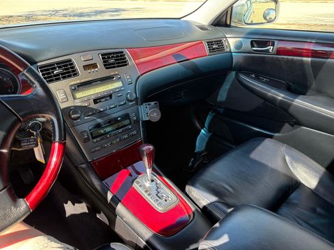 Used 2004 Lexus ES 330 image 35