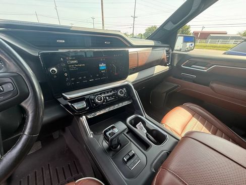 Used 2023 GMC Sierra 1500 Denali Ultimate AWD/4WD image 15