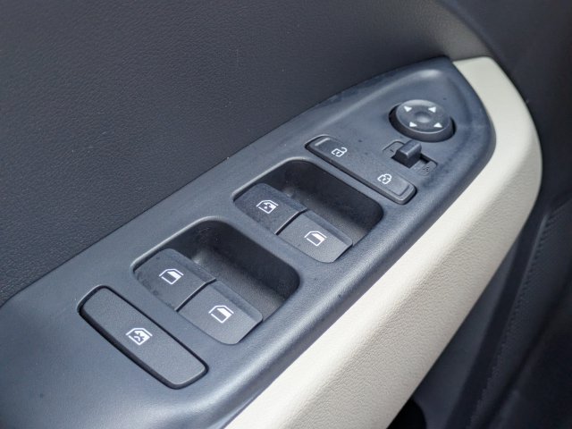 Certified 2026 Hyundai Venue SEL FWD image 23