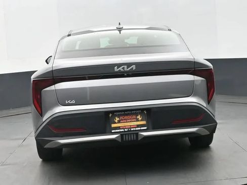 Used 2025 Kia K4 FWD image 8