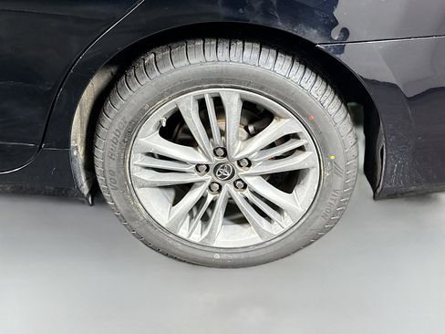 Used 2016 Toyota Camry SE image 36
