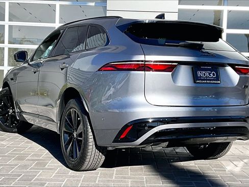 New 2026 Jaguar F-PACE R-Dynamic S image 3