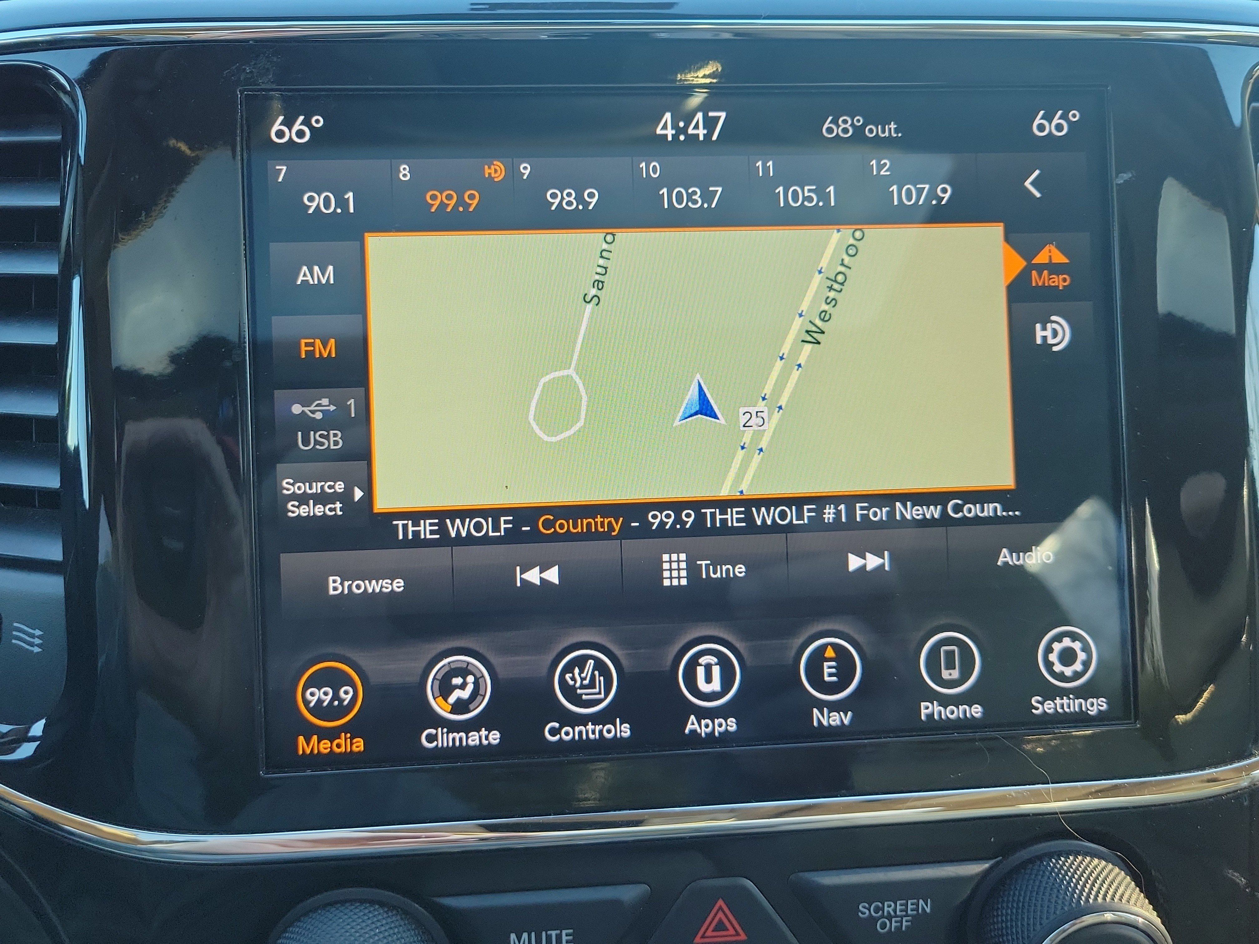 Used 2021 Jeep Grand Cherokee Limited AWD/4WD image 27
