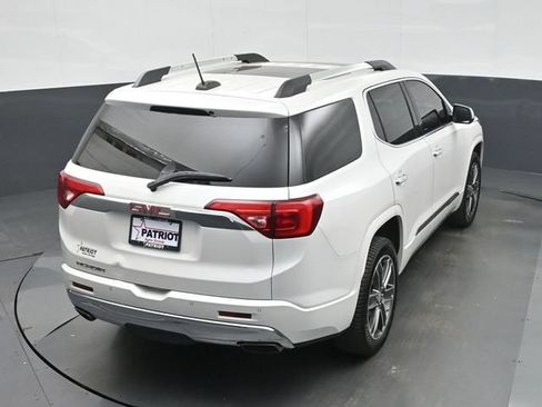 Used 2019 GMC Acadia Denali w/ Technology Package FWD image 44