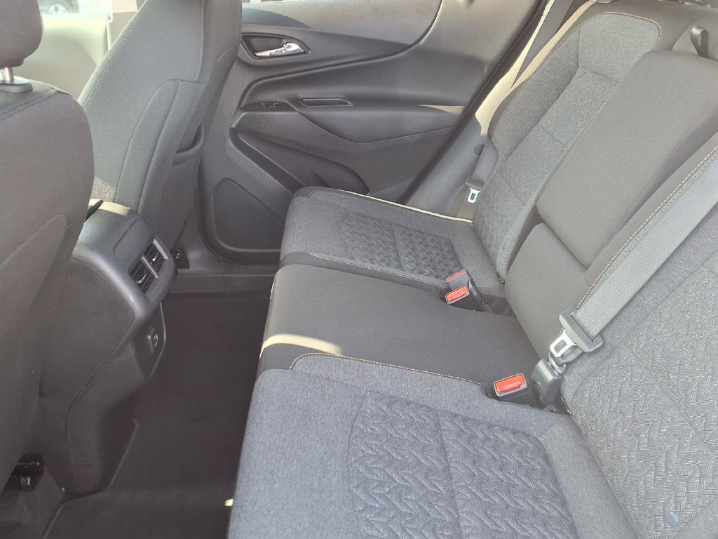 Used 2024 Chevrolet Equinox LT FWD image 11