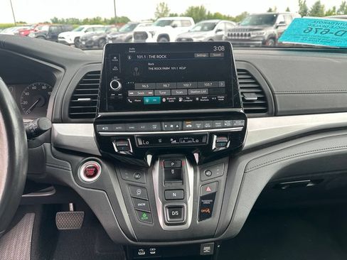 Used 2025 Honda Odyssey Sport-L image 16