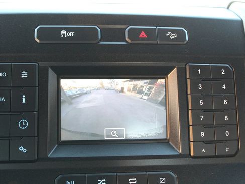 Used 2020 Ford F250 XL w/ Power Equipment Group AWD/4WD image 19