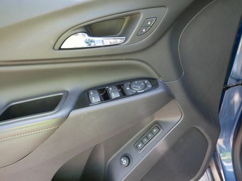 Used 2024 Chevrolet Equinox Premier AWD/4WD image 19