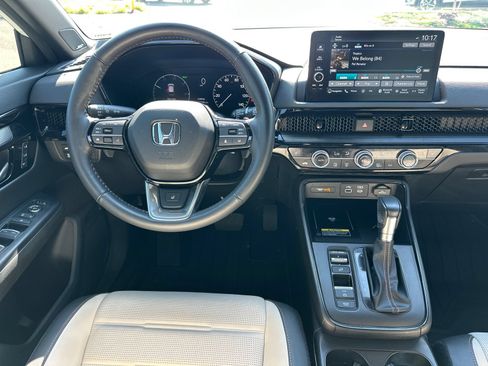 Used 2024 Honda CR-V Sport Touring image 17