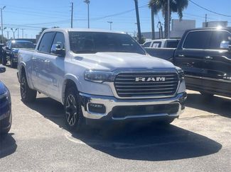 Used 2025 RAM 1500 Laramie video 3