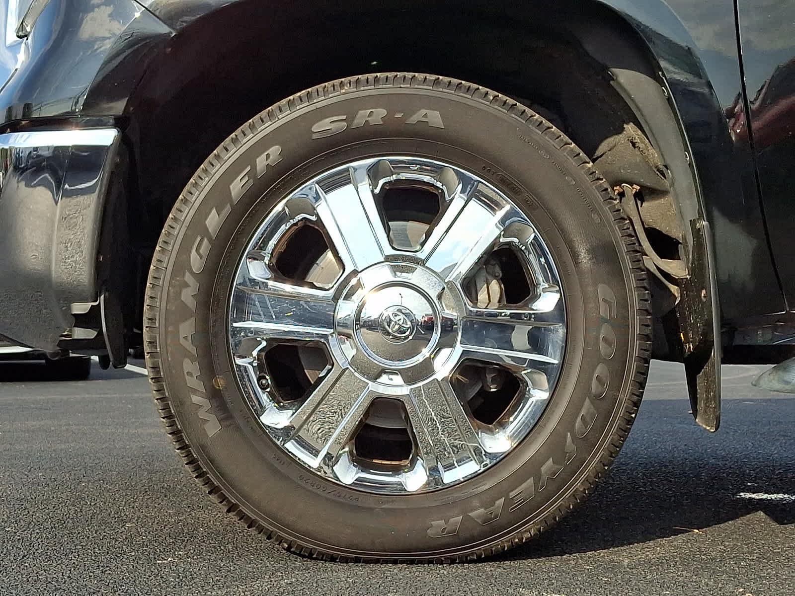Used 2019 Toyota Tundra 1794 Edition AWD/4WD image 10