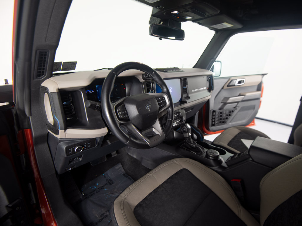 Used 2022 Ford Bronco Wildtrak AWD/4WD image 15