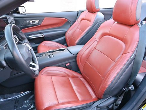 Used 2024 Ford Mustang Premium image 15