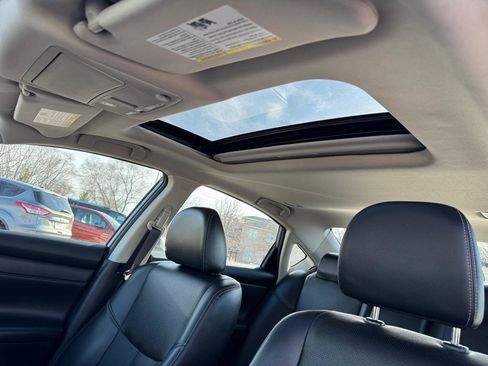 Used 2018 Nissan Altima 2.5 SL w/ 2.5 SL Technology Package image 34