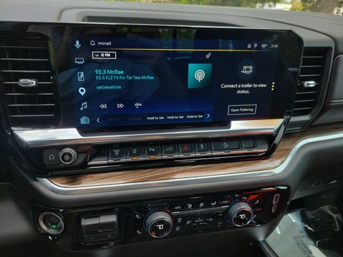 Used 2025 Chevrolet Silverado 2500 LT w/ Trail Boss Package AWD/4WD image 19