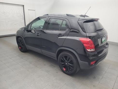 Used 2020 Chevrolet Trax LT w/ Redline Edition FWD image 3