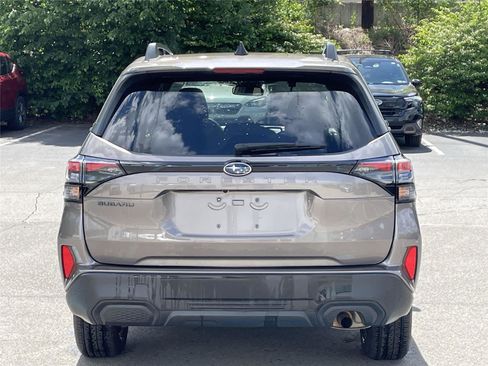 Certified 2025 Subaru Forester Premium AWD/4WD image 4