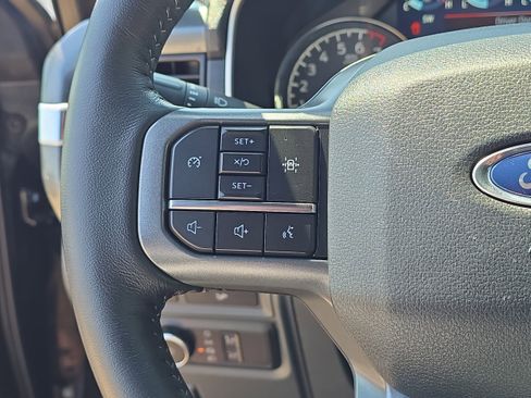 Certified 2022 Ford F150 XLT w/ Equipment Group 302A High image 25