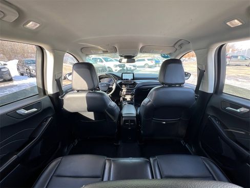 Used 2022 Ford Escape Titanium image 36