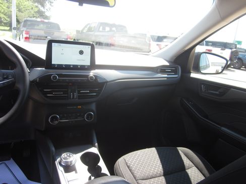 Used 2025 Ford Escape Active AWD/4WD image 12