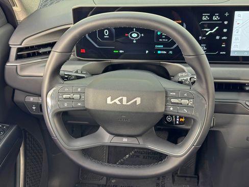 Used 2025 Kia EV9 Light Long Range image 19