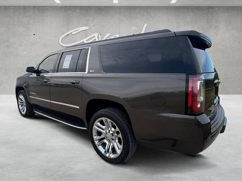 Used 2019 GMC Yukon XL SLT w/ Premium Edition RWD image 14