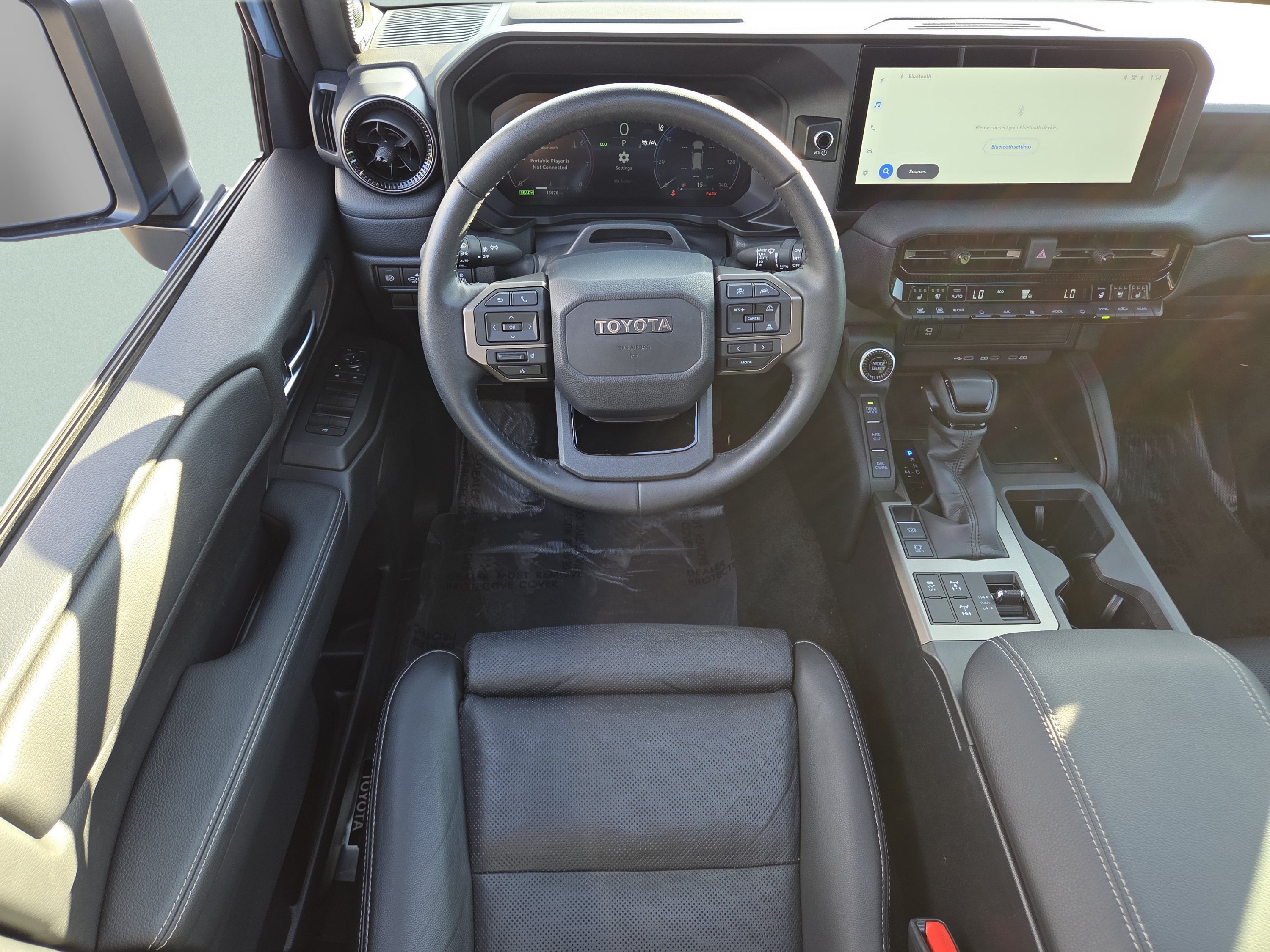 Used 2025 Toyota Land Cruiser w/ Premium Package AWD/4WD image 4