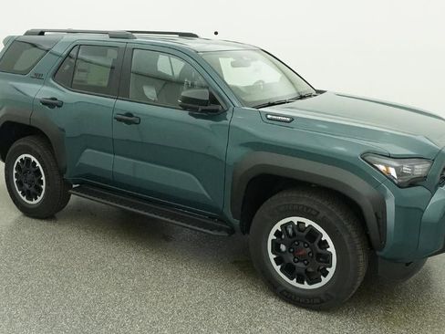 New 2026 Toyota 4Runner TRD Off-Road Premium AWD/4WD image 12