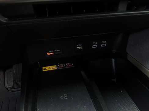 Used 2025 Toyota Camry LE FWD image 23