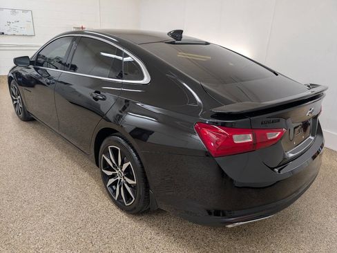 Used 2022 Chevrolet Malibu RS image 3