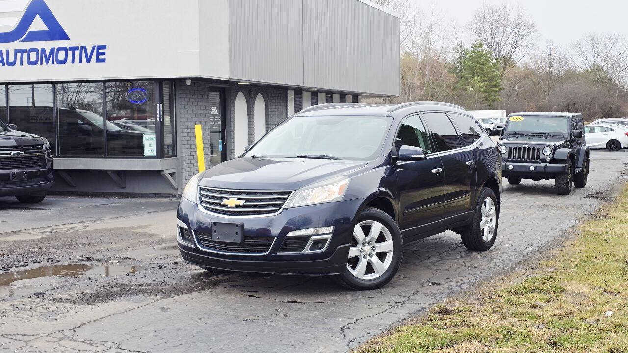 Used 2017 Chevrolet Traverse LT w/ True North Edition FWD image 2