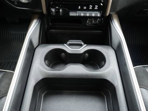 Used 2022 RAM 1500 Laramie AWD/4WD image 27