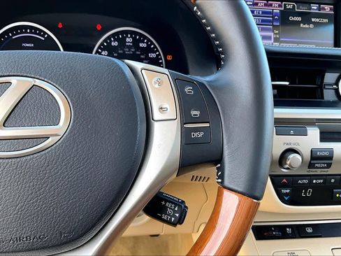 Used 2014 Lexus ES 300h Hybrid image 21