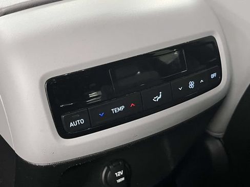 Used 2024 Hyundai Palisade SEL FWD image 25