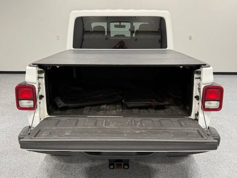 Used 2020 Jeep Gladiator Rubicon AWD/4WD image 8