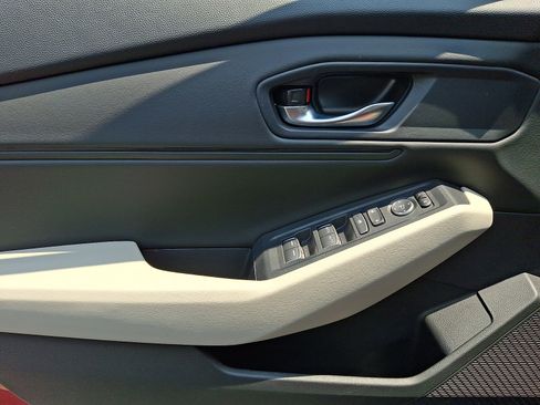 Certified 2023 Honda Accord EX image 9