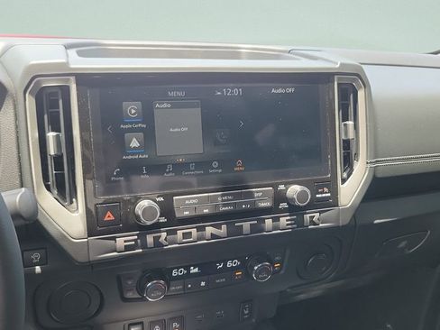 Used 2025 Nissan Frontier SV w/ SV Convenience Package RWD image 17