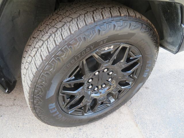 Used 2024 GMC Hummer EV 2X AWD/4WD image 12