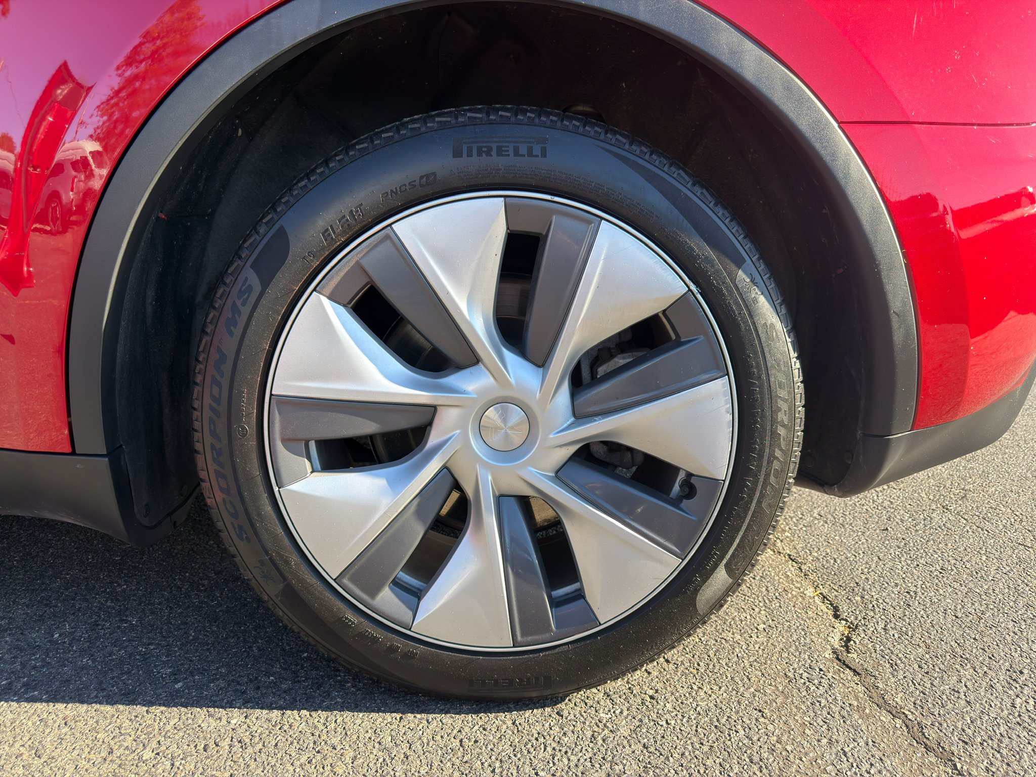 Used 2023 Tesla Model Y AWD image 36