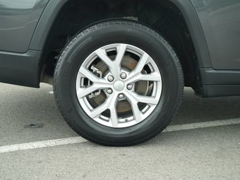 Used 2021 Jeep Grand Cherokee L Limited AWD/4WD image 48