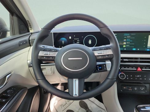 New 2026 Hyundai Tucson Limited image 13