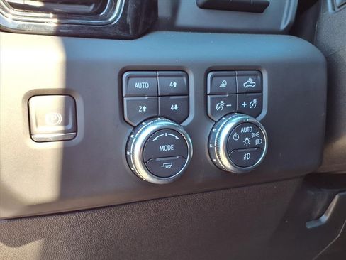 Used 2024 GMC Sierra 2500 AT4X w/ AT4X AEV Edition image 33