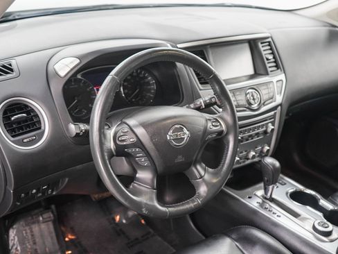 Used 2018 Nissan Pathfinder SL w/ SL Premium Package AWD/4WD image 20