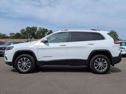 Used 2019 Jeep Cherokee Latitude Plus w/ Comfort/Convenience Group AWD/4WD image 9