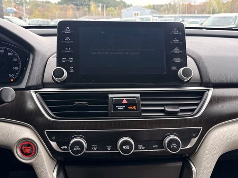 Used 2019 Honda Accord EX image 34