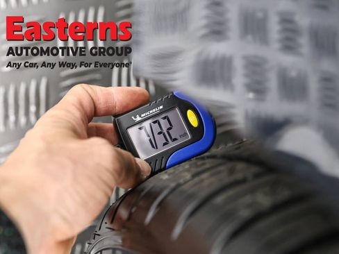 Used 2022 Volvo S60 B5 Momentum image 28